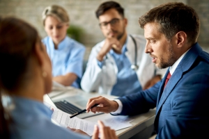 Medical professionals need indemnity insurance Medical professionals need indemnity insurance
